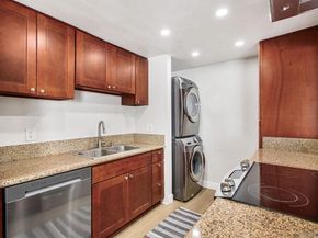 7813 Starling Dr, San Diego CA 92123