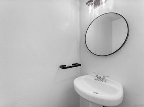 9401 Carlton Oaks Dr E, Santee CA 92071