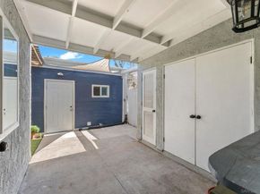 9401 Carlton Oaks Dr E, Santee CA 92071