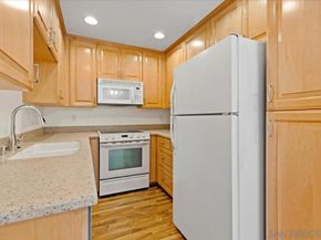 6350 Genesee Ave 220, San Diego CA 92122