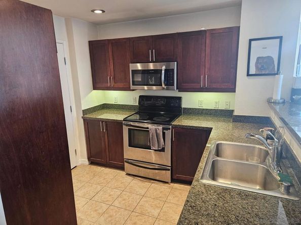 427 9Th Ave 403, San Diego CA 92101