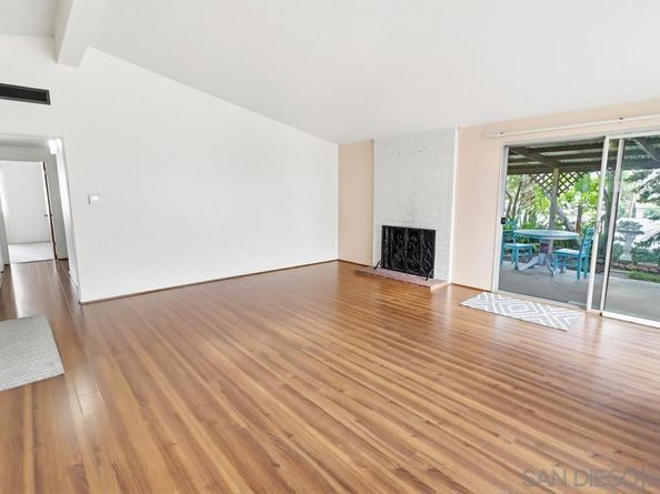 3215 Cabrillo Mesa Dr, San Diego CA 92123