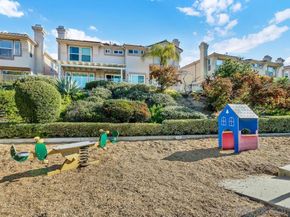 18910 Caminito Cantilena 10, San Diego CA 92128