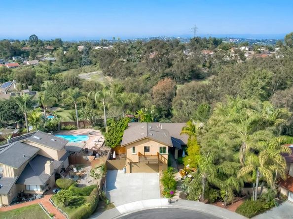 2726 Naples Ct, Carlsbad CA 92010
