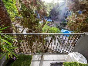 4860 Rolando Ct Unit 52, San Diego CA 92115