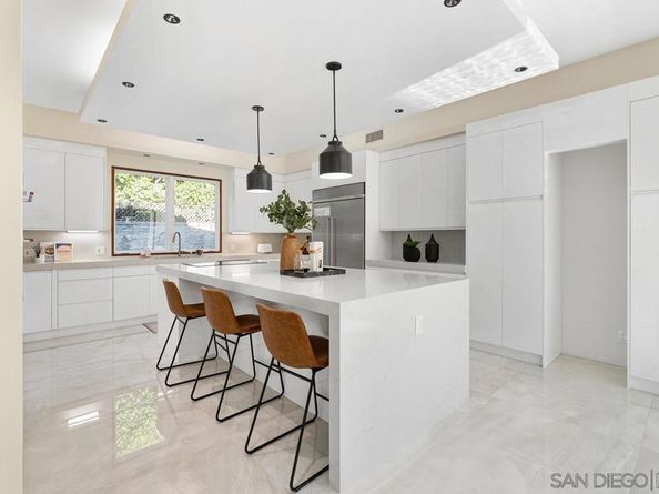 7911 El Paseo Grande, La Jolla CA 92037