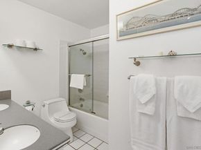 3755 Ocean Front 15, San Diego CA 92109