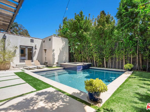 321 N Laurel Avenue, Los Angeles CA 90048