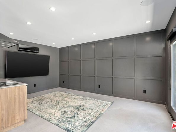 321 N Laurel Avenue, Los Angeles CA 90048