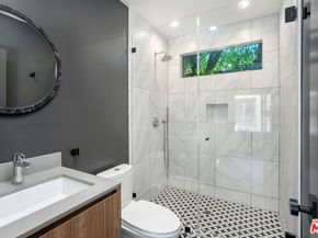 321 N Laurel Avenue, Los Angeles CA 90048