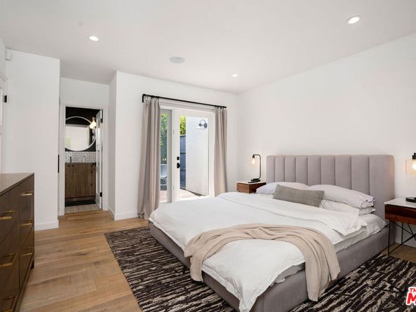 321 N Laurel Avenue, Los Angeles CA 90048