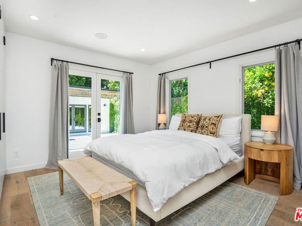 321 N Laurel Avenue, Los Angeles CA 90048