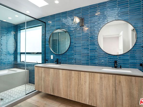 321 N Laurel Avenue, Los Angeles CA 90048