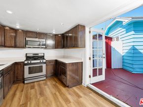 837 Venice Boulevard, Venice CA 90291