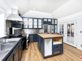 837 Venice Boulevard, Venice CA 90291