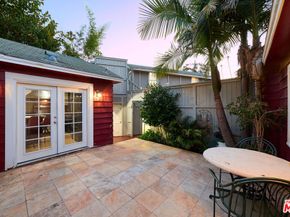 837 Venice Boulevard, Venice CA 90291