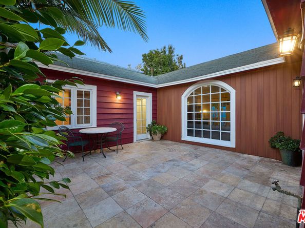 837 Venice Boulevard, Venice CA 90291