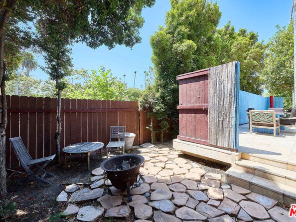 837 Venice Boulevard, Venice CA 90291