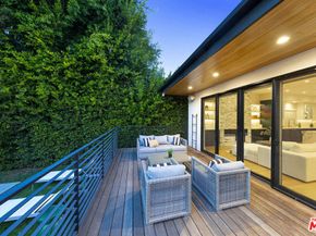 123 S Kilkea Drive, Los Angeles CA 90048