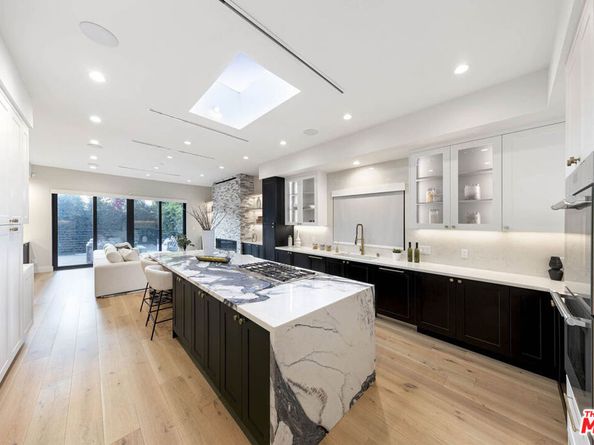 123 S Kilkea Drive, Los Angeles CA 90048