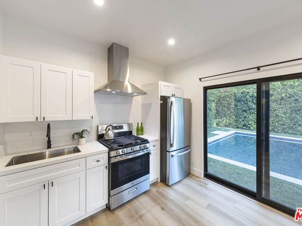 123 S Kilkea Drive, Los Angeles CA 90048