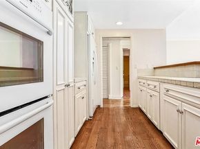 2160 Century Park East 1903, Los Angeles CA 90067