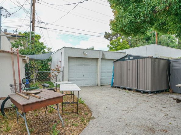 1431 Dixon Street, Glendale CA 91205