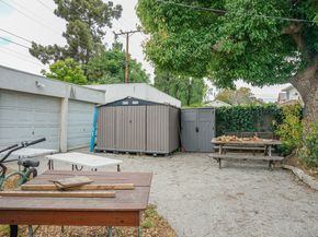 1431 Dixon Street, Glendale CA 91205