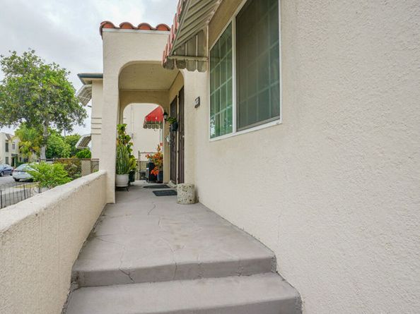 1431 Dixon Street, Glendale CA 91205