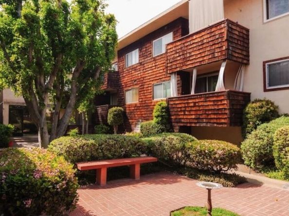 5400 Newcastle Avenue 50, Encino CA 91316