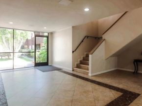 5400 Newcastle Avenue 50, Encino CA 91316