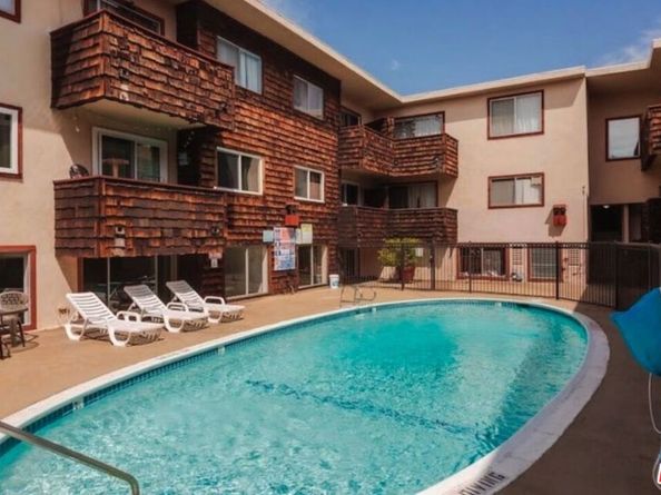 5400 Newcastle Avenue 50, Encino CA 91316
