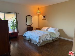 5400 Newcastle Avenue 50, Encino CA 91316