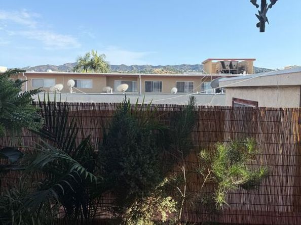 5400 Newcastle Avenue 50, Encino CA 91316