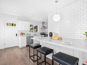 6460 W 84th Street, Los Angeles CA 90045