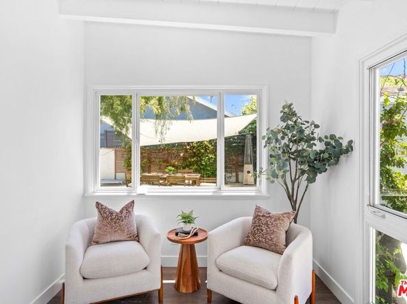 6460 W 84th Street, Los Angeles CA 90045