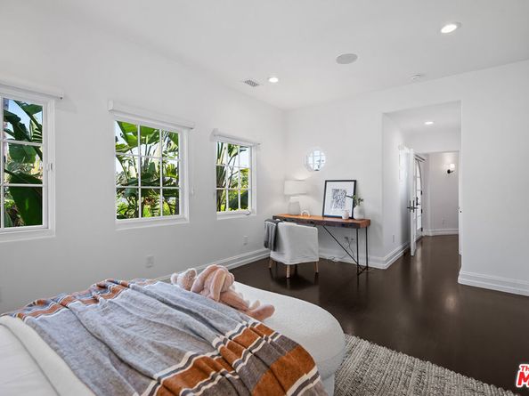9928 Toluca Lake Avenue, Toluca Lake CA 91602