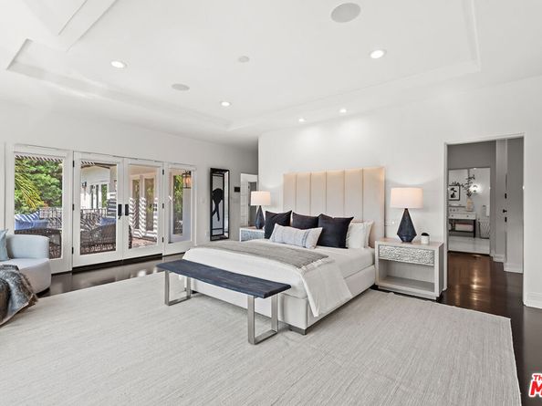 9928 Toluca Lake Avenue, Toluca Lake CA 91602