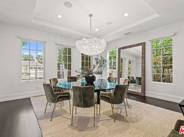 9928 Toluca Lake Avenue, Toluca Lake CA 91602