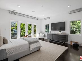 9928 Toluca Lake Avenue, Toluca Lake CA 91602
