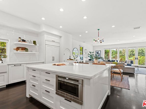9928 Toluca Lake Avenue, Toluca Lake CA 91602