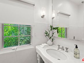 9928 Toluca Lake Avenue, Toluca Lake CA 91602