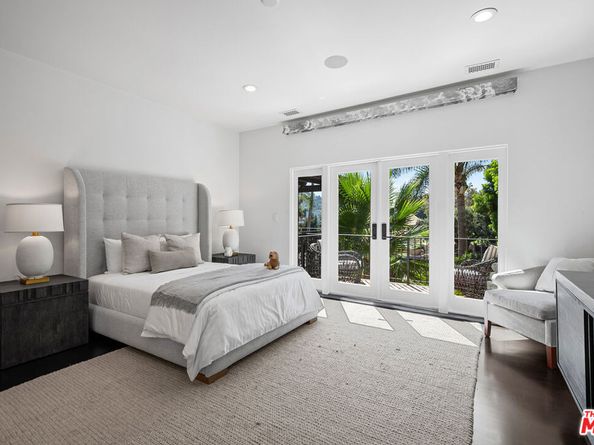 9928 Toluca Lake Avenue, Toluca Lake CA 91602