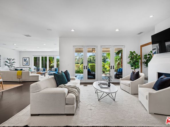 9928 Toluca Lake Avenue, Toluca Lake CA 91602