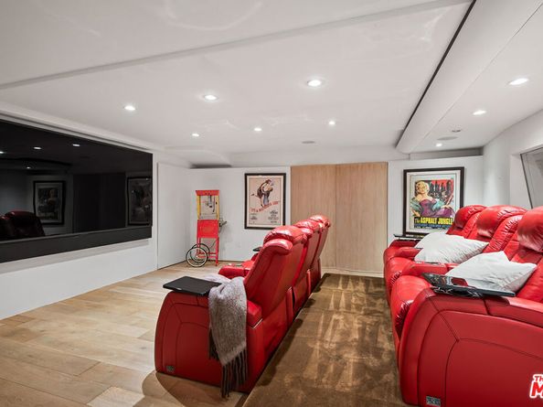 9928 Toluca Lake Avenue, Toluca Lake CA 91602