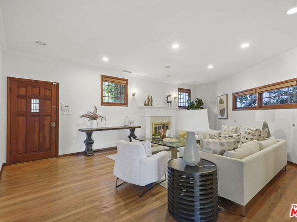 11579 Sunshine Terrace, Studio City CA 91604