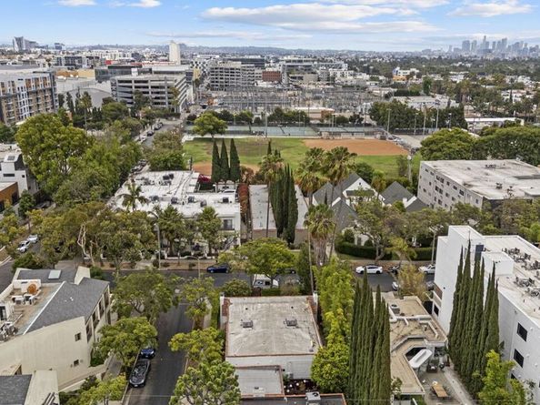 951 N Martel Avenue, Los Angeles CA 90046
