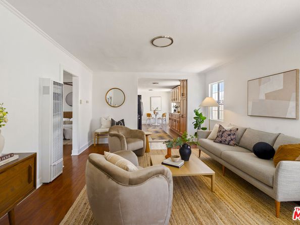 6043 Madden Avenue, Los Angeles CA 90043