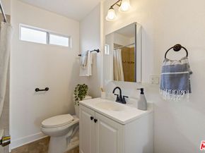 6043 Madden Avenue, Los Angeles CA 90043