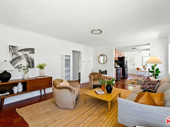 6043 Madden Avenue, Los Angeles CA 90043